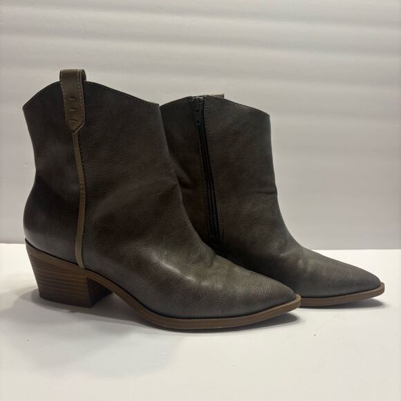 Universal Thread Boots Womens Marlow Zip Cowboy Pointed Bootie Grey Heels Size 8 - Picture 2 of 16